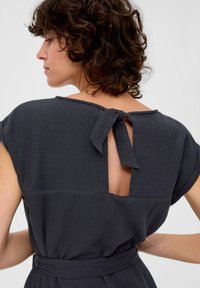 s.Oliver CRINKLE MET RUGDECOLLETÉ granatowy