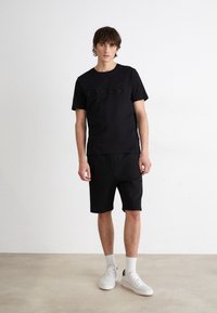 BOSS - T-shirt z nadrukiem