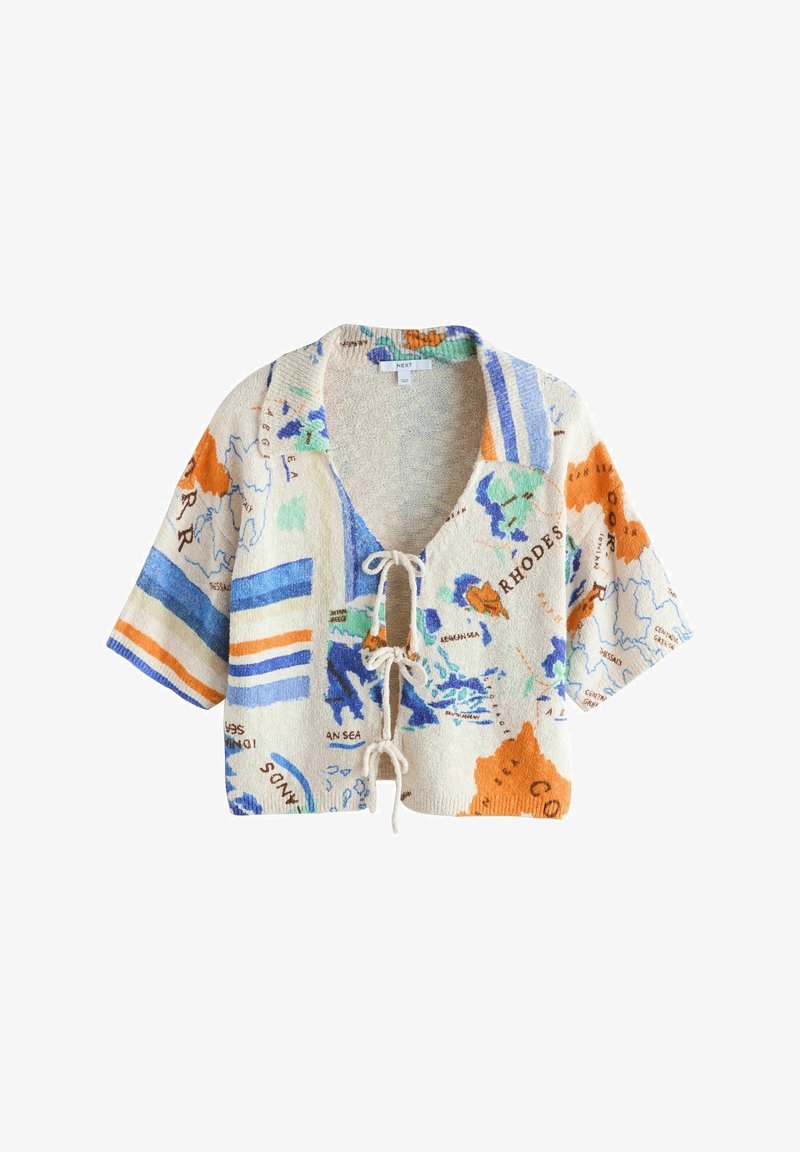 Cardigan a maniche corte in maglia con laccetti frontali, caratterizzato da una stampa colorata della mappa del mondo in tonalità arancione, blu, verde e beige.