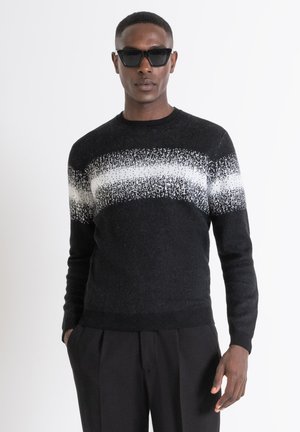 REGULAR FIT - Vesta - black