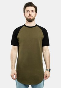 ROUND BASEBALL KURZARM - Nyomott mintás póló - olive/black