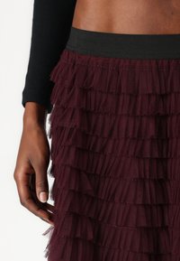Vero Moda VMNAJA RUFFLE SKIRT - Dolgo krilo - winetasting