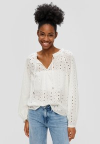 QS LOCKER GESCHNITTENE MIT LOCHSTICKEREI - Bluse - ecru