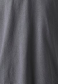 Jack & Jones JORHAWTHORNE BLANKS BIND CROPPED TEE - Tricou basic - iron gate