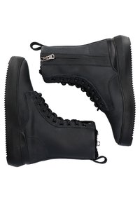 Bottes noires montantes avec lacets à l'avant, fermetures éclair latérales et boucles, dotées de semelles épaisses en caoutchouc et d'une doublure en fourrure à l'intérieur.