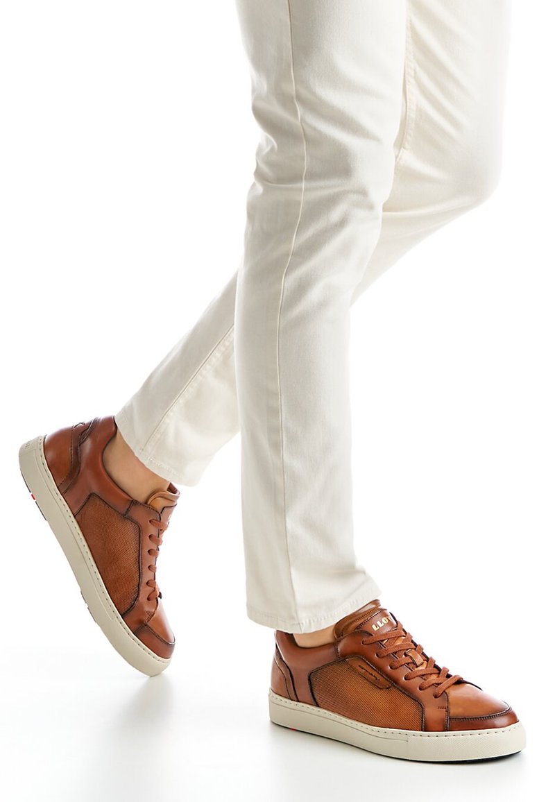 Lloyd MALAGA - Baskets basses - braun