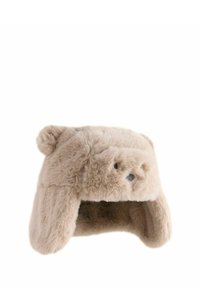 Cappello in pelliccia sintetica beige, con un design a forma di orso e orecchie, texture morbida e dettagli del viso cuciti sulla parte anteriore. Flap che coprono per il calore.