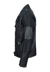 Černá kožená motocyklová bunda se strukturovanými rameny, jemně příčnými detaily na rukávech, zapínacími kapsami a opaskem v pase.