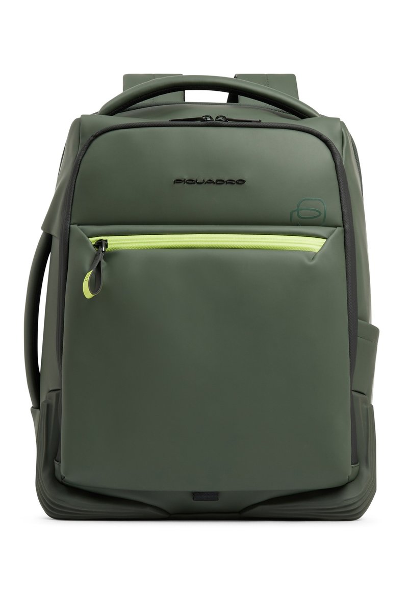 Sac à dos rectangulaire vert avec poche avant zippée, logo de marque noir, poignée rembourrée et fermeture éclair vert néon sur fond blanc.