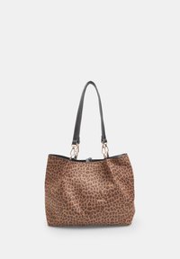 Leopardmönstrad tote-väska i konstläder med svarta remmar och guldfärgad hårdvara, med en stor fack och öppen topp.