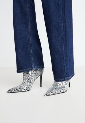 SENTINEL-R - Ankle boots - silver-coloured