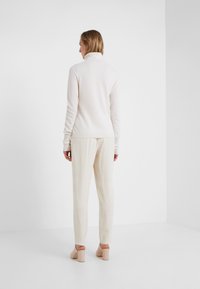 FTC Cashmere Pulover - pristine white