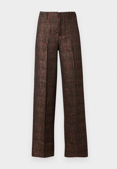Calças de perna larga em tecido ricamente bordô com padrão dourado, apresentando designs intrincados e uma textura suave. Cintura elástica para conforto.