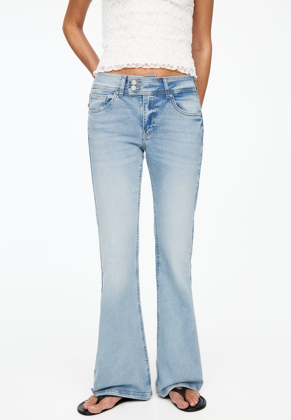 Flared Jeans