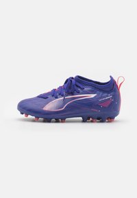 Puma ULTRA 5 MATCH MG JR UNISEX - Botines de fútbol para terreno firme - lapis lazuli/white/sunset glow