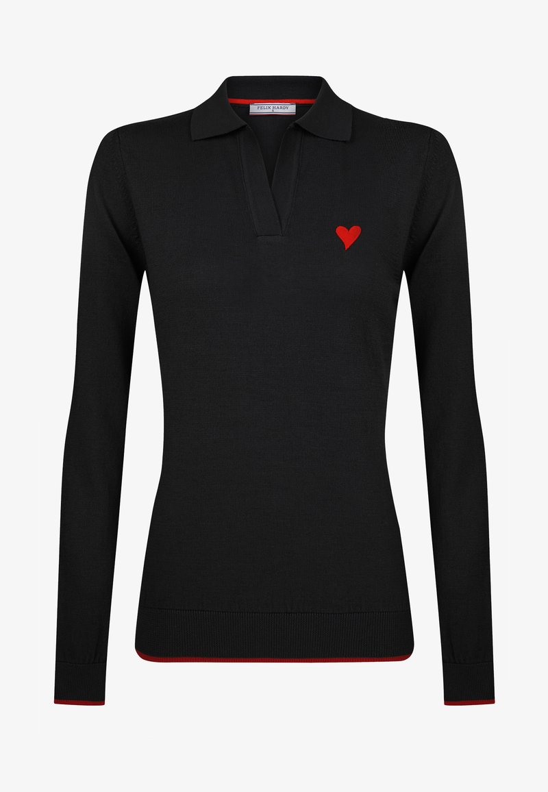 Must mustatisadega musteri särk, millel on rinnaku peal punane südame logo, ribatekk ja äär, millel on kontrastsed punased aksendid.