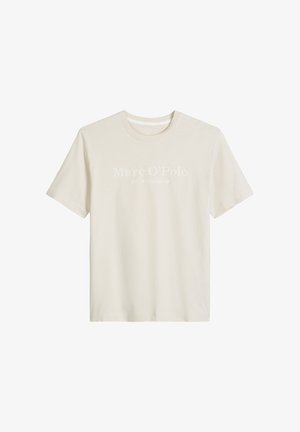 T-shirt beige à manches courtes et col rond avec l'inscription "Marc O'Polo EST. IN STOCKHOLM" imprimée de manière discrète au centre devant.