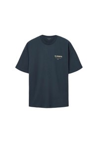 Nevybráno, moonlit blue