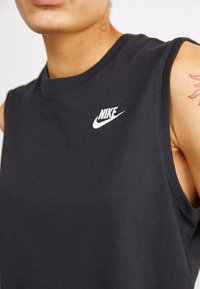 Nike Sportswear CLUB TEE - Top - black/white