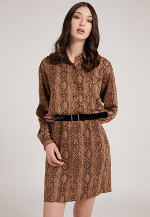 MIT GÜRTEL - Abito a camicia - mehrfarbig braun