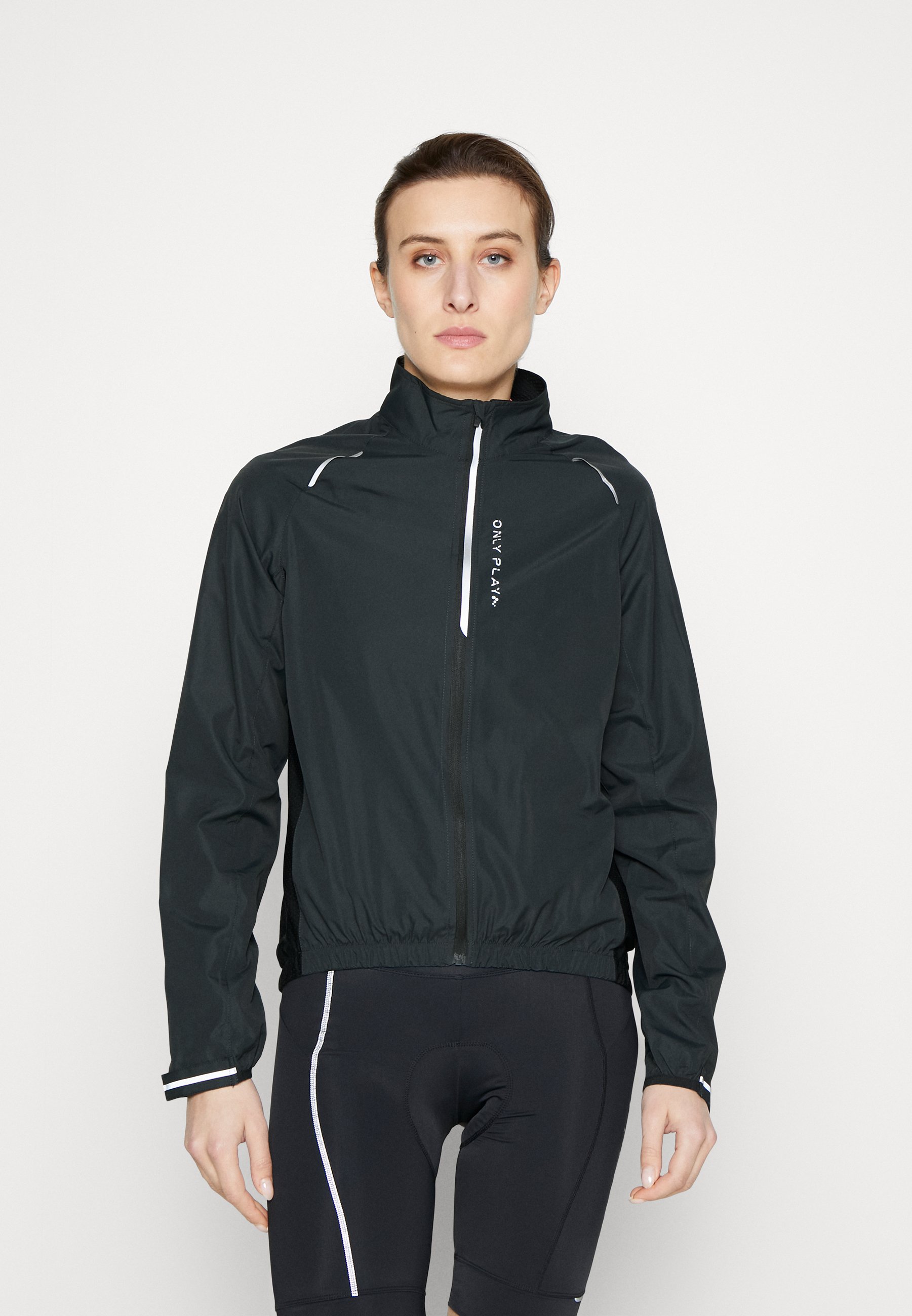 light windbreaker