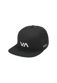 Zwarte snapback cap van stof, met een platte rand en geborduurde "VA" en "RVCA" logo's in het wit aan de voorkant en zijkant.
