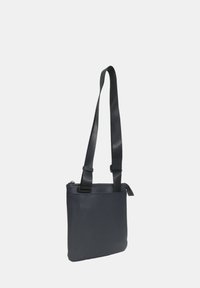 Borsa a tracolla nera in pelle con superficie текстurizzata, forma rettangolare, tracolla regolabile e chiusura con zip. Tasca frontale per ulteriore spazio di archiviazione.