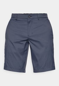 Mørkeblå shorts laget av lett stoff, med knappelukking, belteholdere og brettede kanter. Glatt tekstur, skreddersydd design.