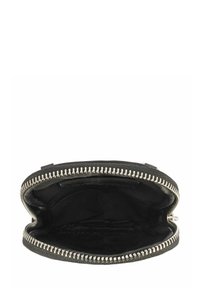 Czarny portfel na zamek wykonany z teksturowanej tkaniny. Posiada srebrny zamek błyskawiczny oraz podszyte wnętrze z przegrodami do organizacji.