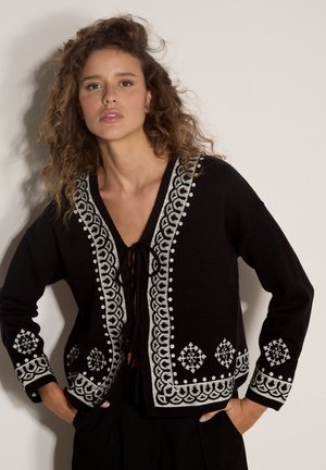 Apricot, Chaqueta de punto - black