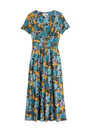 Vestido floral con un fondo azul verdoso y flores naranjas, moradas y blancas, mangas cortas, escote en V y cintura fruncida.