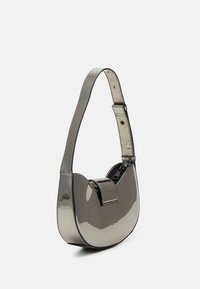 Calvin Klein Jeans OFF DUTY ROUND SHOULDERBAG - Torbica - gunmetal specchio