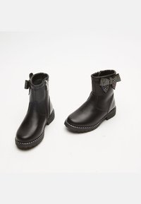 Bata Stivaletti - nero