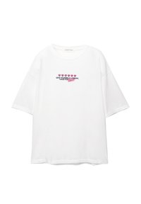 - T-shirt z nadrukiem
