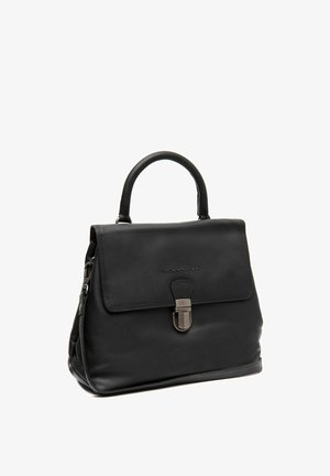 Schwarze Lederhandtasche mit strukturiertem Design, ausgestattet mit einem oberen Griff, einer Frontklappe und silbernen Hardware-Details.