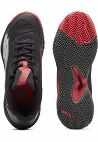 Puma NOVA COURT UNISEX - Zapatillas running asfalto - flat dark gray  black flat medium gray active red