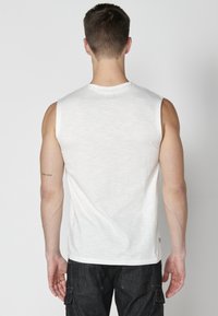 Koroshi Felső - crudo   off white