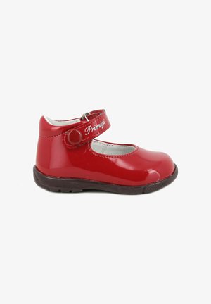 Scarpa Mary Jane in pelle verniciata rossa con cinturino alla caviglia e punta rotonda. Presenta una suola in gomma marrone a contrasto e una fodera interna bianca.
