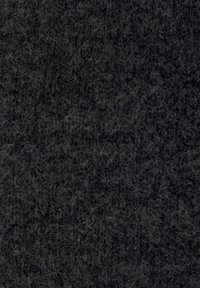 Tessuto nero a trama con un pelo denso e morbido; presenta un aspetto uniforme con fibre morbide che creano una superficie soffice.