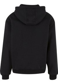 Sweat à capuche noir avec une poche kangourou, des poignets et un ourlet côtelés. Il comporte un cordon de serrage à la capuche et une texture de tissu lisse et douce.
