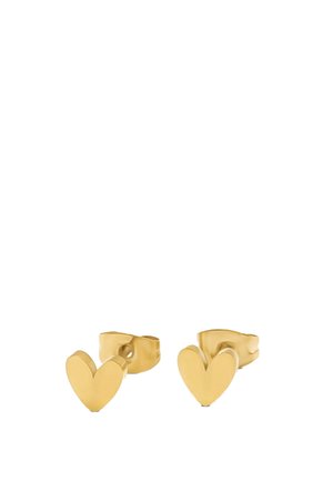 Paar kleine goldene Ohrstecker in Herzform mit Schmetterlingsverschlüssen auf weißem Hintergrund.