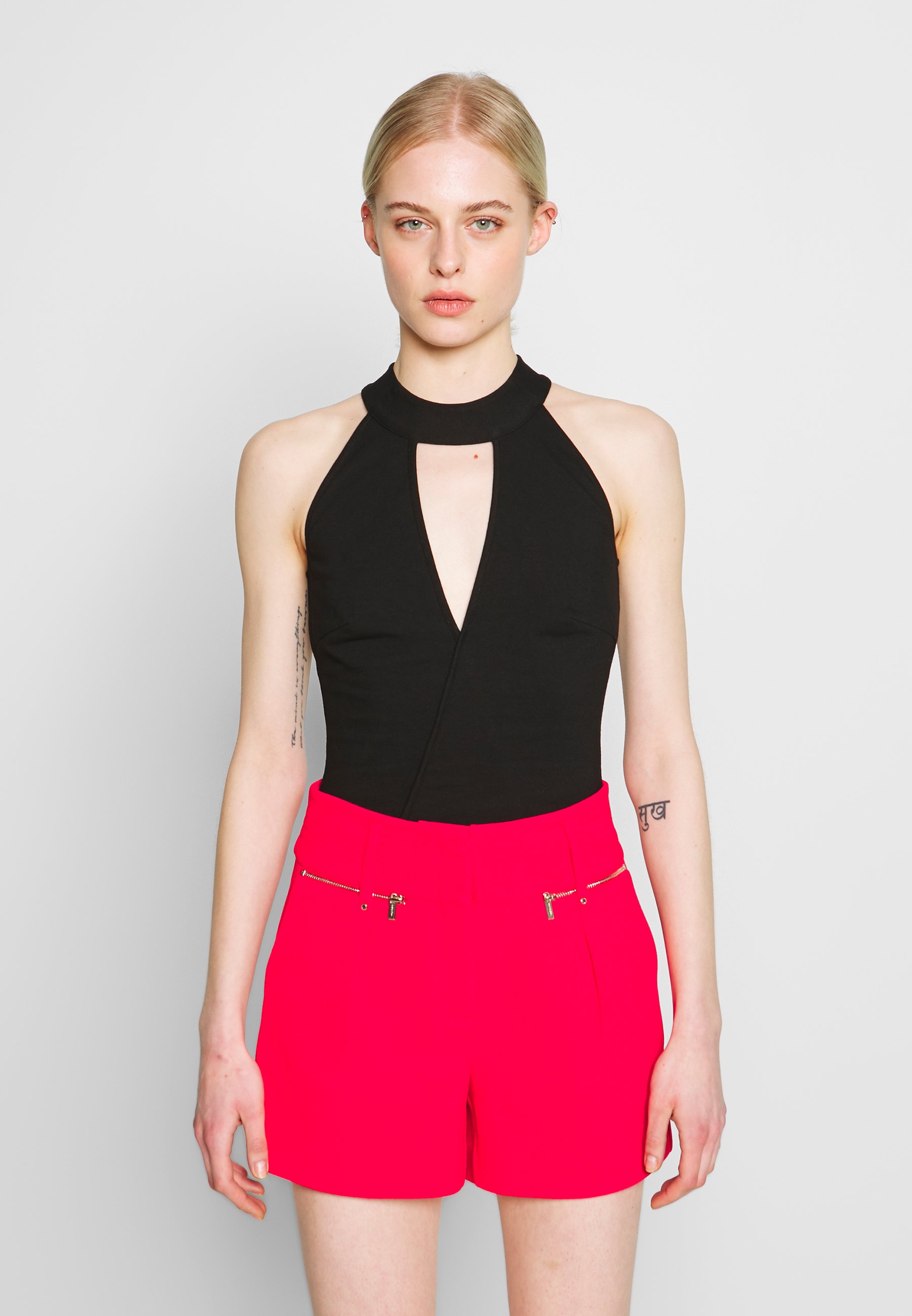 Lost Ink HALTER NECK WRAP DETAIL Topper black Zalando.no Lost Ink Petite HALTER NECK WRAP DETAIL BODY - Topper - pink