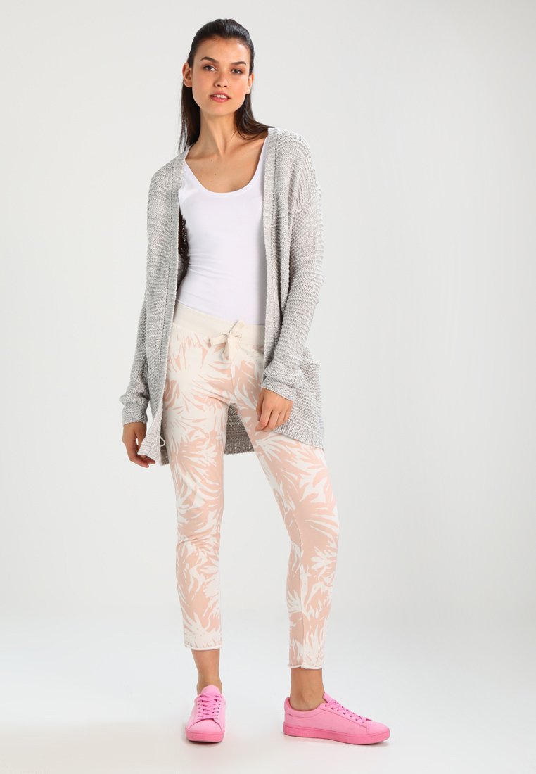 Damen VMNO NAME CARDIGAN - Strickjacke Damen VMNO NAME CARDIGAN - Strickjacke