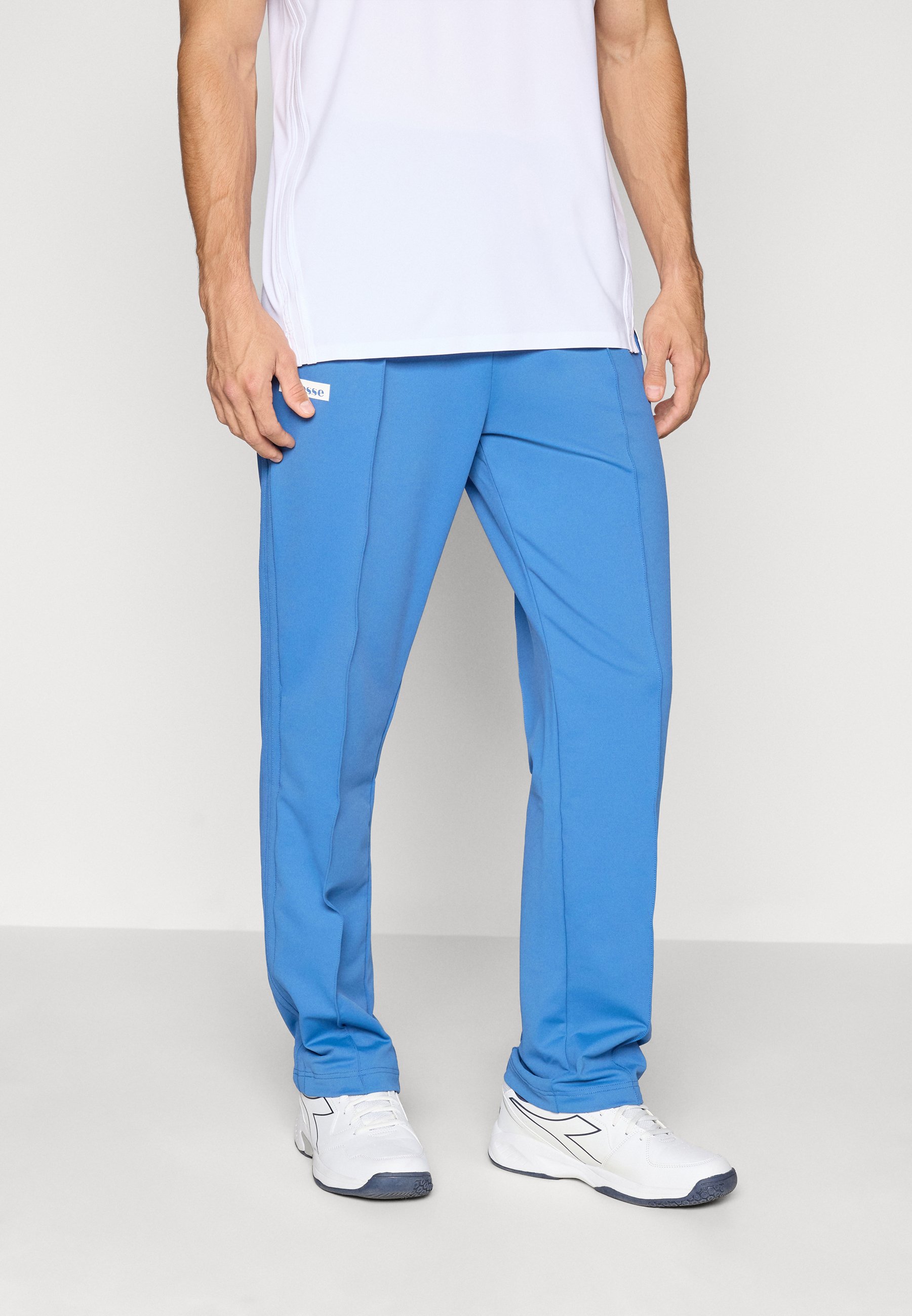Ellesse Pantaloni Track Uomo: Jogger Morbidi E Di Stile Per Il Tempo Libero.