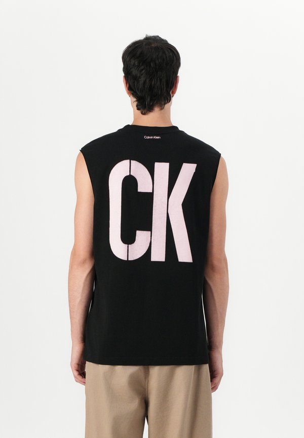 PRIDE MARC HUNDLEY GRAPHIC UNISEX  - Print T-shirt3