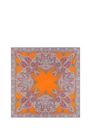 Oranges Seidenschal mit komplexen Paisleymustern in Rot-, Blau- und Weißtönen, eingefasst mit einem detaillierten dekorativen Rand.