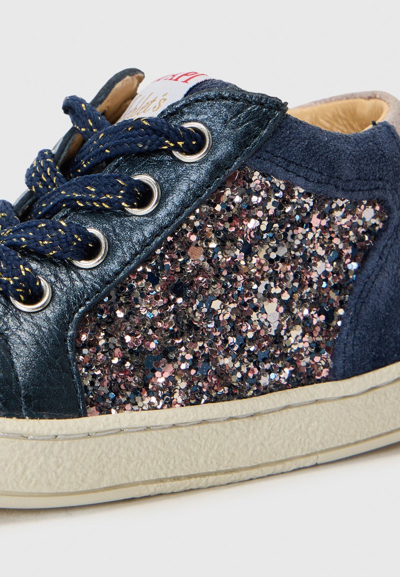 Plimsolls Pom Pom Trainers POM D'API MOUSSE ZIP TOP UNISEX High