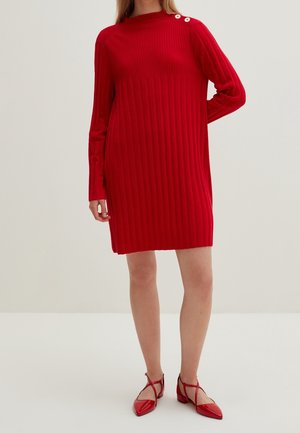 Robe pull - red