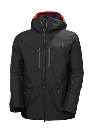 Chaqueta negra con capucha, acabado mate y suave. Cuenta con bolsillos con cremallera, capucha ajustable y forro naranja en contraste. Logotipo en el pecho.
