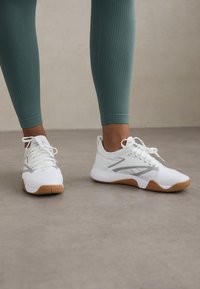 NANO COURT - Training shoe - white/black/grey